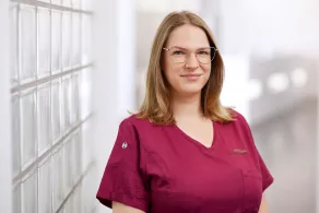 Portrait_Mitarbeiterin_KlinikGarbátyplatz_Pankow