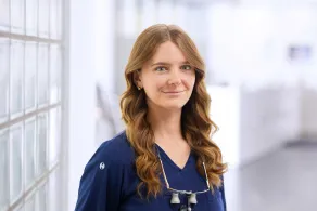 Portrait_Mitarbeiterin_KlinikGarbátyplatz_Pankow
